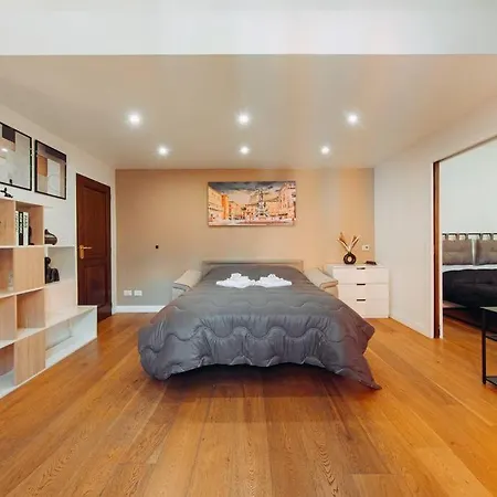 Loft Santo Stefano-sant'orsola Apartment